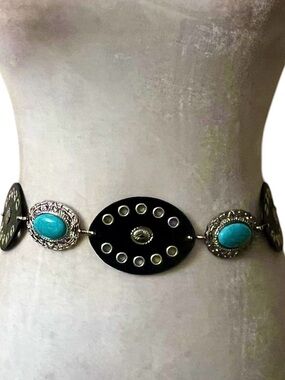 Haute Hippie Style Faux Turquoise, black Oval Concho silver toned Chain Belt